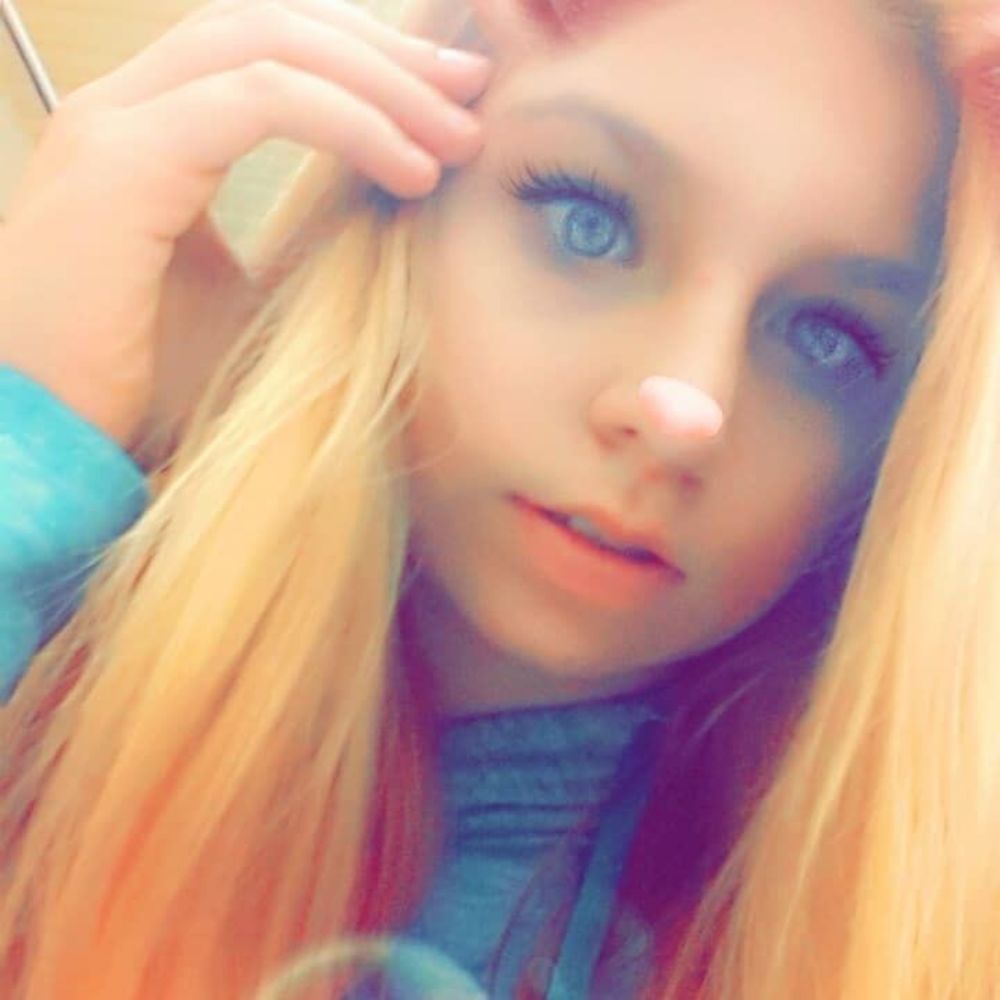 Meet your Posher, Emmalayne